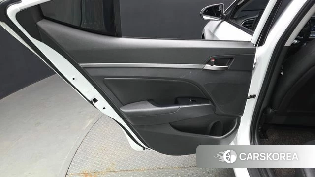 Hyundai Avante AD id 4582006 из Кореи 17