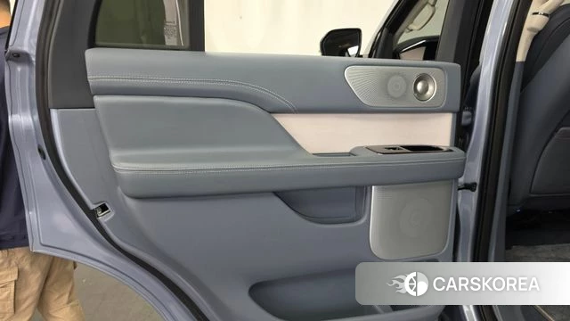 Lincoln Navigator 4th generation id 4792533 из Кореи 17