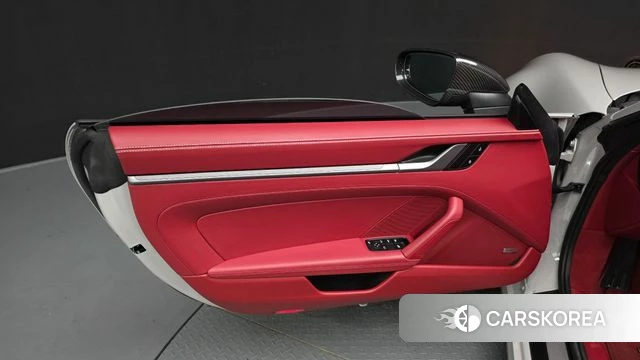 Porsche 911(992) id 4375268 из Кореи 17