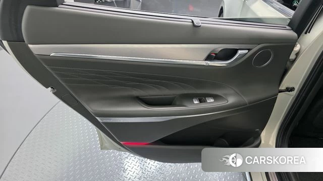 Hyundai The New Grandeur IG Hybrid id 4325036 из Кореи 17