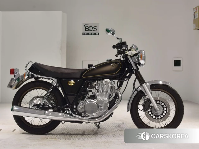 Проданный Yamaha SR400 2021 из Японии
