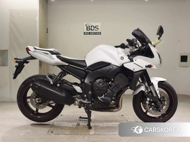 Проданный Yamaha FZ1 FEATHER 2011 из Японии