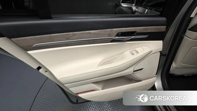 Genesis G90 id 4196345 из Кореи 17