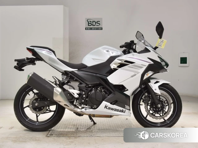 Проданный Kawasaki NINJA 400 2022 из Японии