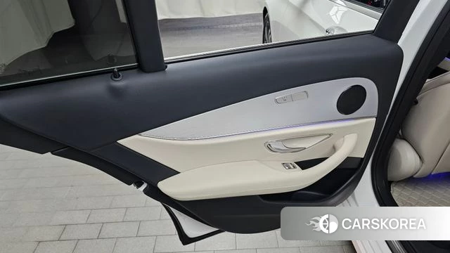 Mercedes-Benz E-Class W213 id 4195878 из Кореи 17