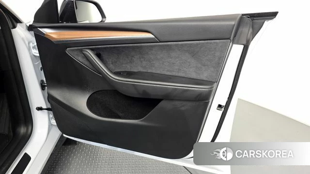 Tesla Model Y id 4862852 из Кореи 17