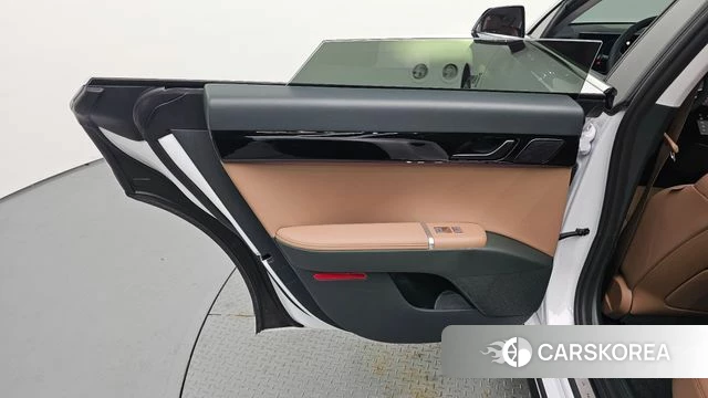 Hyundai Grandeur Hybrid (GN7) id 4266070 из Кореи 17