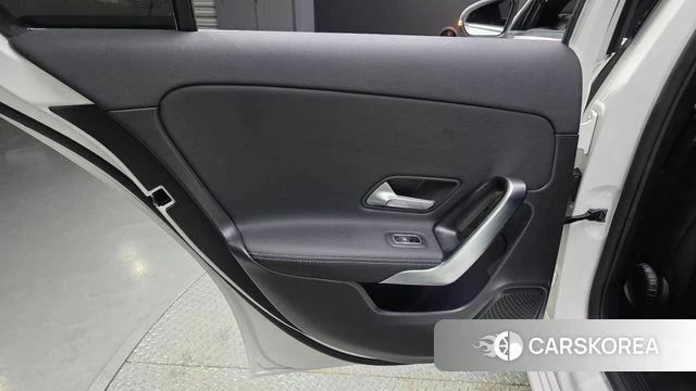 Mercedes-Benz A-Class W177 id 4309169 из Кореи 17