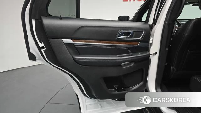 Ford Explorer id 4536668 из Кореи 17