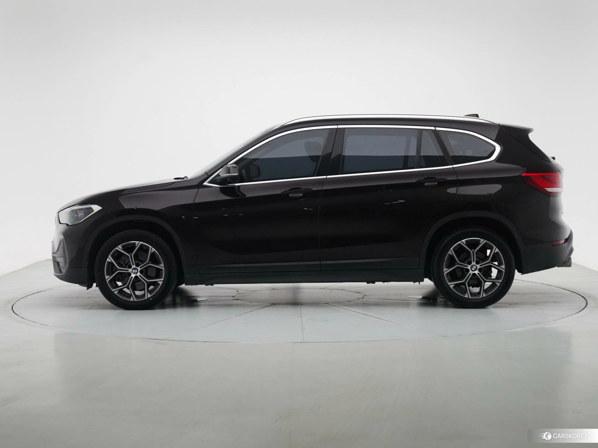 BMW X1 id 4514756 из Китая 17