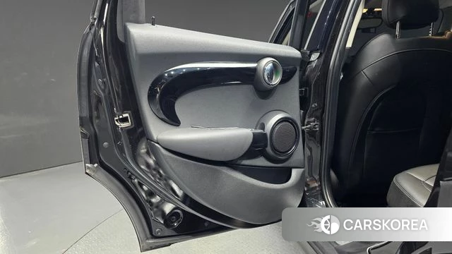 Mini Cooper id 4397957 из Кореи 17