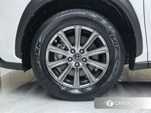 Lexus NX id 4221260 из Китая 17