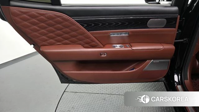 Genesis G90 (RS4) id 4195211 из Кореи 17