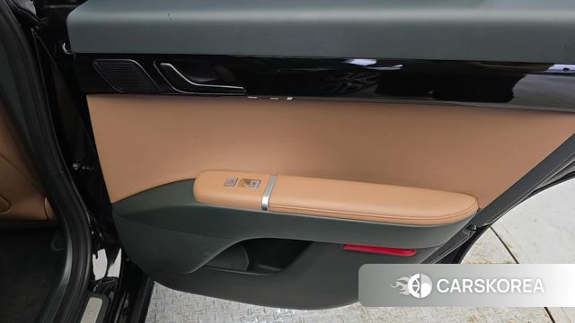 Hyundai Grandeur (GN7) id 4349440 из Кореи 17