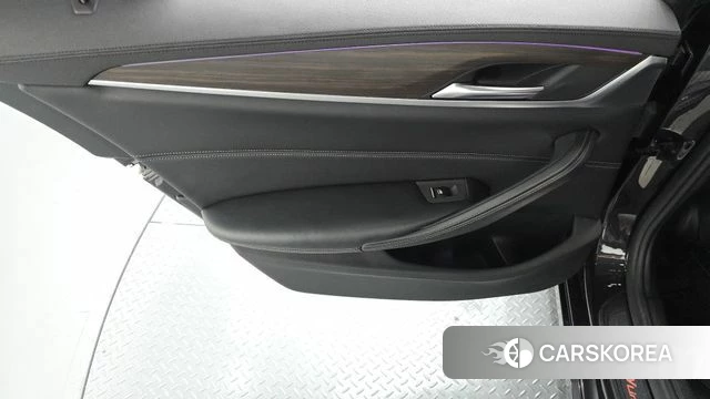 BMW 5 Series (G30) id 4595564 из Кореи 17