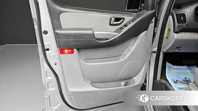 Hyundai The New Grand Starex id 4188099 из Кореи 17