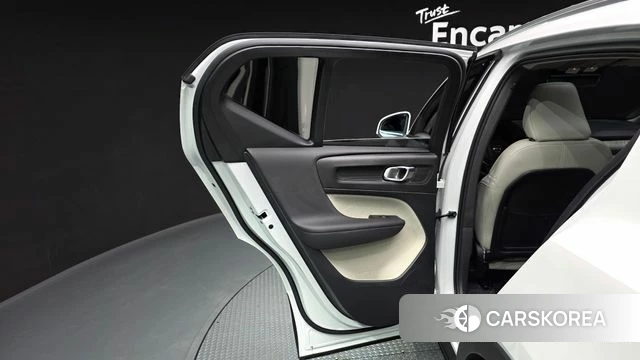 Volvo XC40 id 4248121 из Кореи 17
