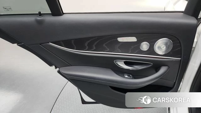 Mercedes-Benz E-Class W213 id 4765137 из Кореи 17
