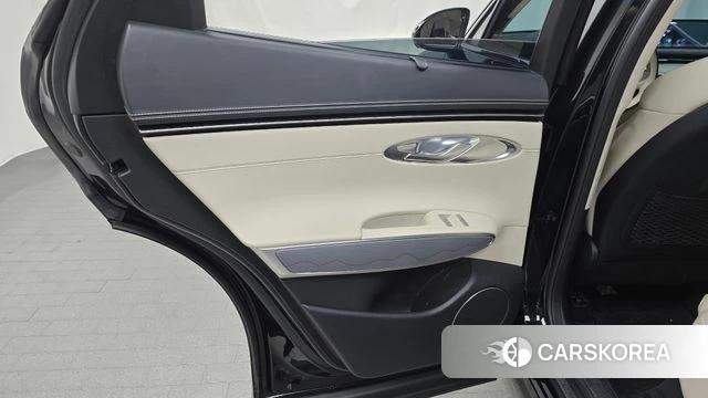 Genesis GV70 id 4308855 из Кореи 17