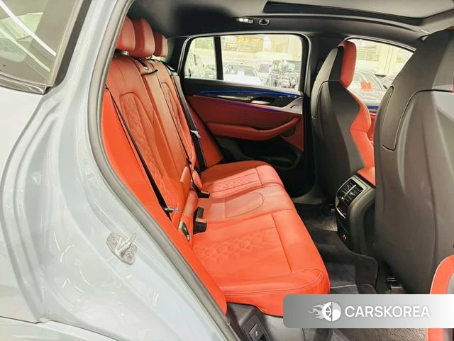 BMW X4 M id 4278383 из Китая 17