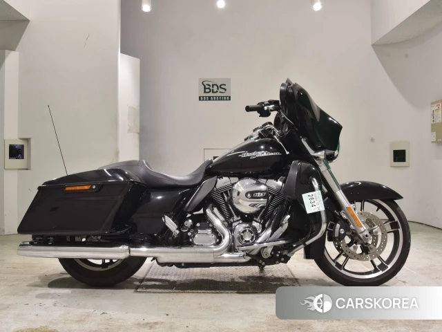Проданный Harley-Davidson Street Glide FLHX1690 2014 из Японии