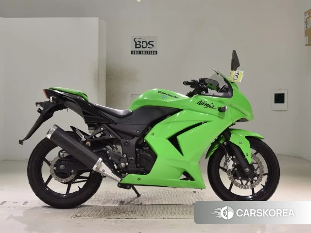 Проданный Kawasaki NINJA 250R id 4049724 из Японии