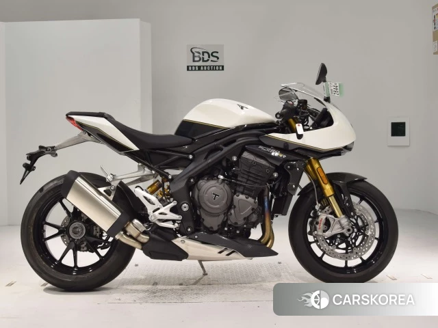 Проданный Triumph SPEED TRIPLE 1200 RR 2023 из Японии