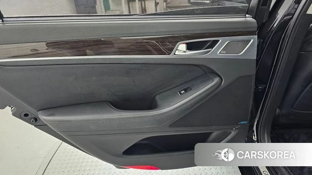Genesis G80 id 4882376 из Кореи 17