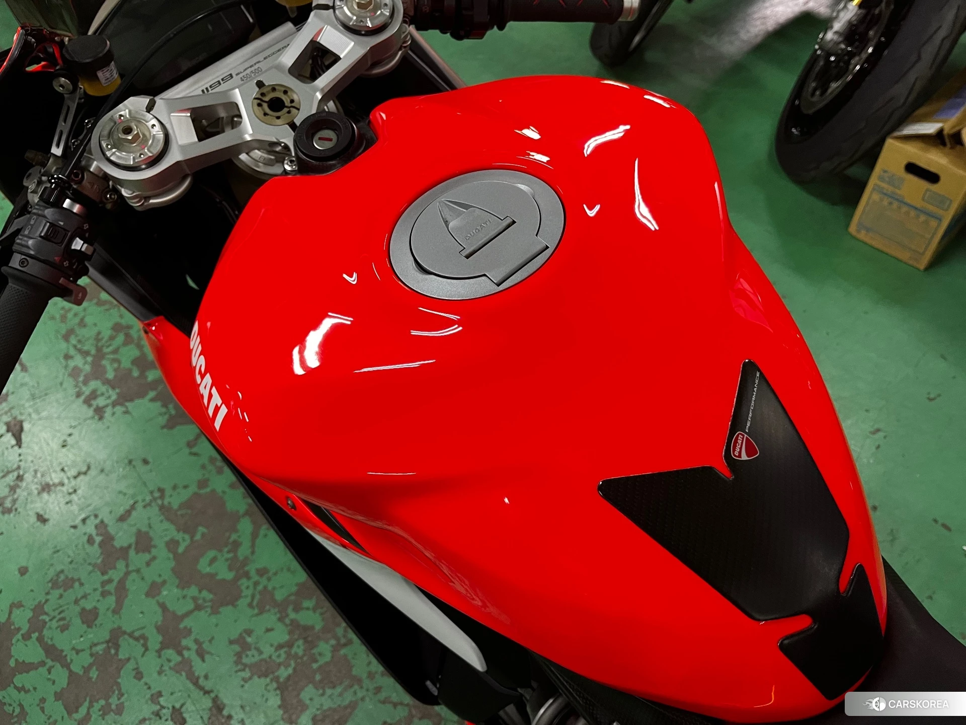 Проданный Ducati 1199 SUPERLEGGERA id 4237516 из Японии, фото 17
