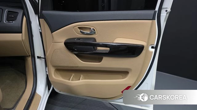 Kia The New Carnival id 4356992 из Кореи 17
