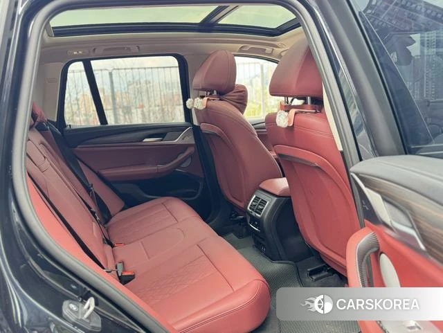 BMW X3 id 4290938 из Китая 17