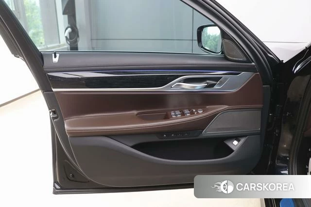 BMW 7 series id 4366044 из Китая 17