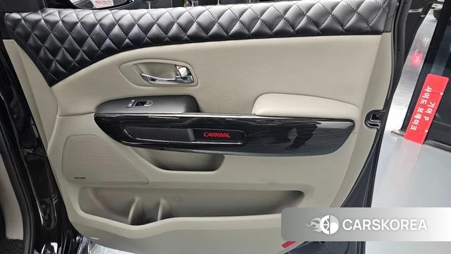 Kia The New Carnival id 4397248 из Кореи 17