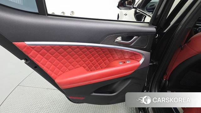 Genesis The New G70 id 4350667 из Кореи 17