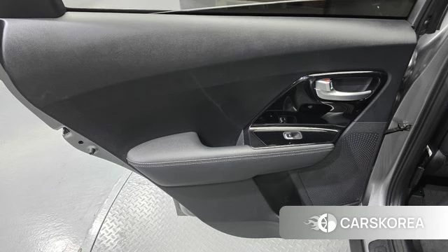 Kia The New Niro id 4741018 из Кореи 17