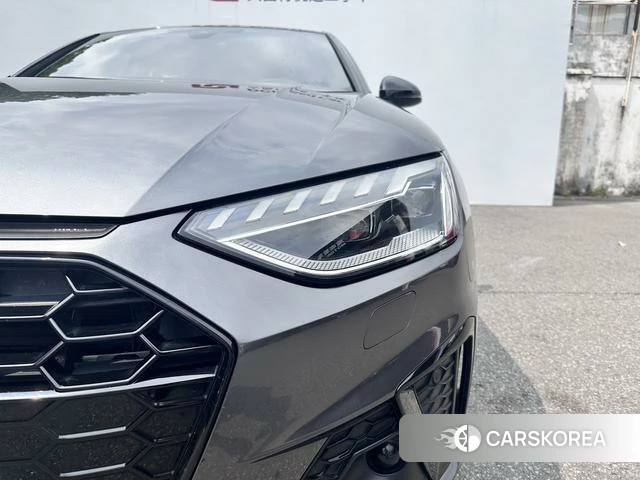 Audi A4L id 4221736 из Китая 17
