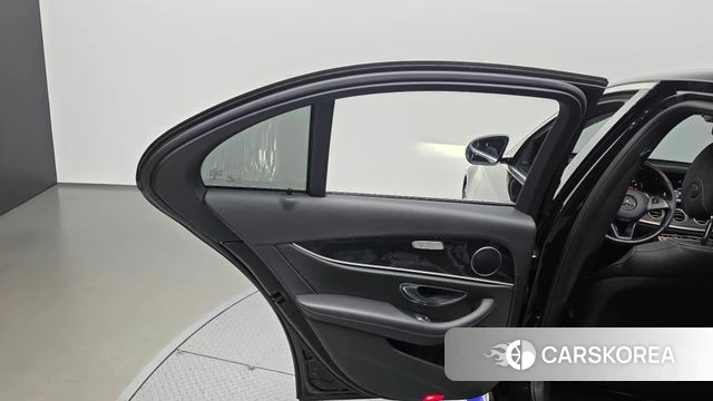 Mercedes-Benz E-Class W213 id 4525947 из Кореи 17