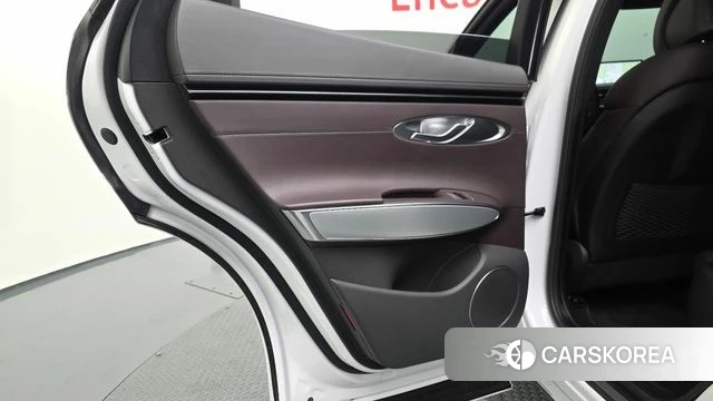 Genesis GV70 id 4231744 из Кореи 17