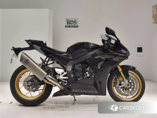 Проданный Honda CBR1000RR-R FIREBLADE SP 2023 из Японии