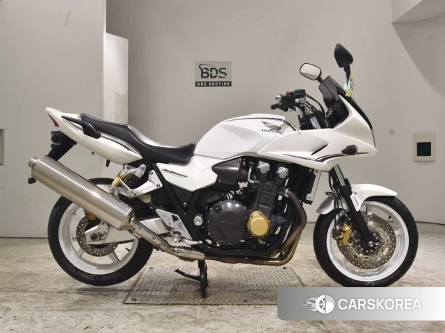Проданный Honda CB1300SF BOLDOR ABS 2011 из Японии, фото 2