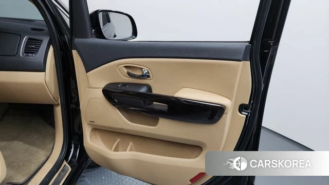Kia The New Carnival id 4464719 из Кореи 17