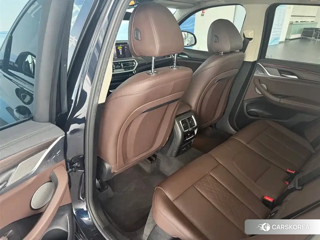 BMW X3 id 4545651 из Китая 17