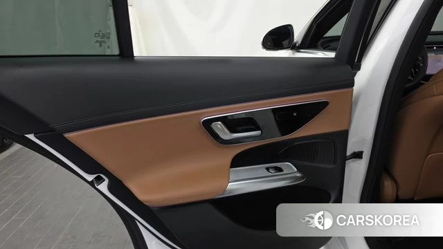 Mercedes-Benz E-Class W214 id 4791807 из Кореи 17