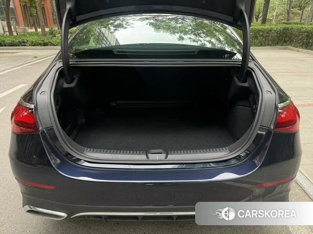 Mercedes-Benz E-class id 4265589 из Китая 17