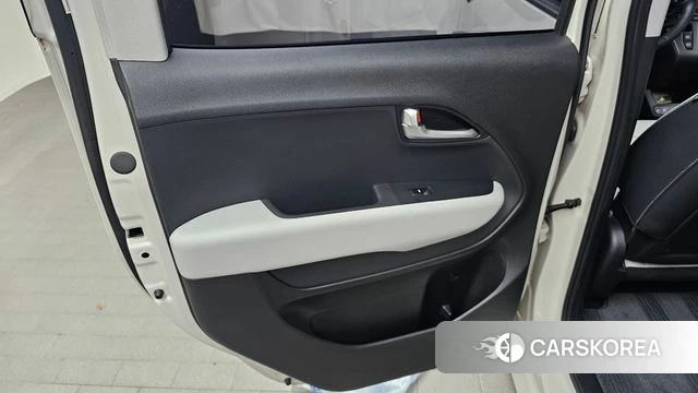 Kia The New Kia Ray EV id 4488210 из Кореи 17