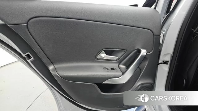 Mercedes-Benz A-Class W177 id 4292510 из Кореи 17