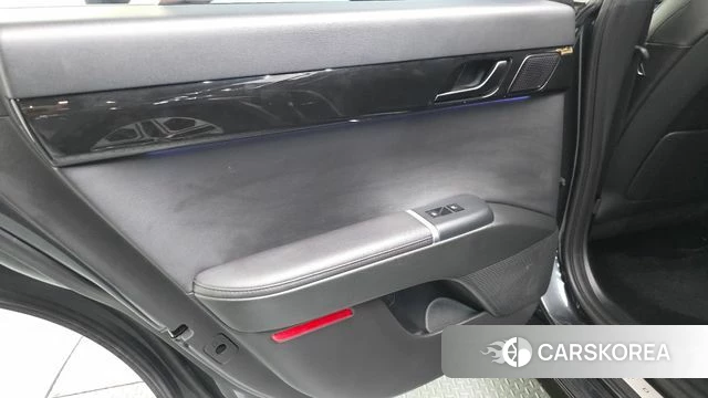 Hyundai Grandeur Hybrid (GN7) id 4848024 из Кореи 17