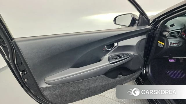 Hyundai Veloster (JS) id 4203852 из Кореи 17