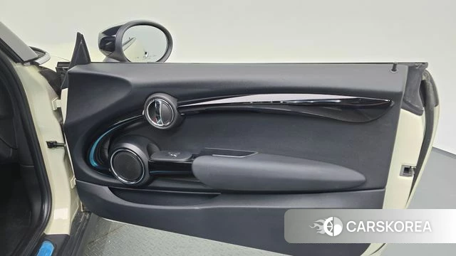 Mini Cooper S id 4501823 из Кореи 17