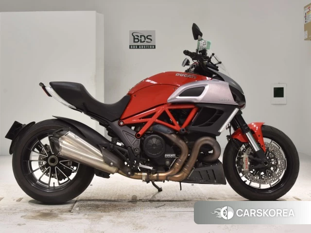 Проданный Ducati DIAVEL 2011 из Японии